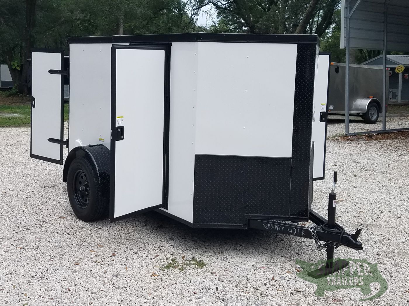 Quality Cargo 5x8 SA Trailer - White, Barn Doors, Blackout Package, Two Side Doors, Side Vents - Image 12