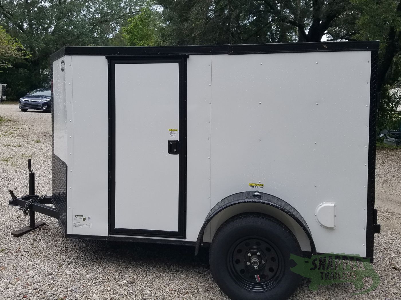 Quality Cargo 5x8 SA Trailer - White, Barn Doors, Blackout Package, Two Side Doors, Side Vents - Image 3
