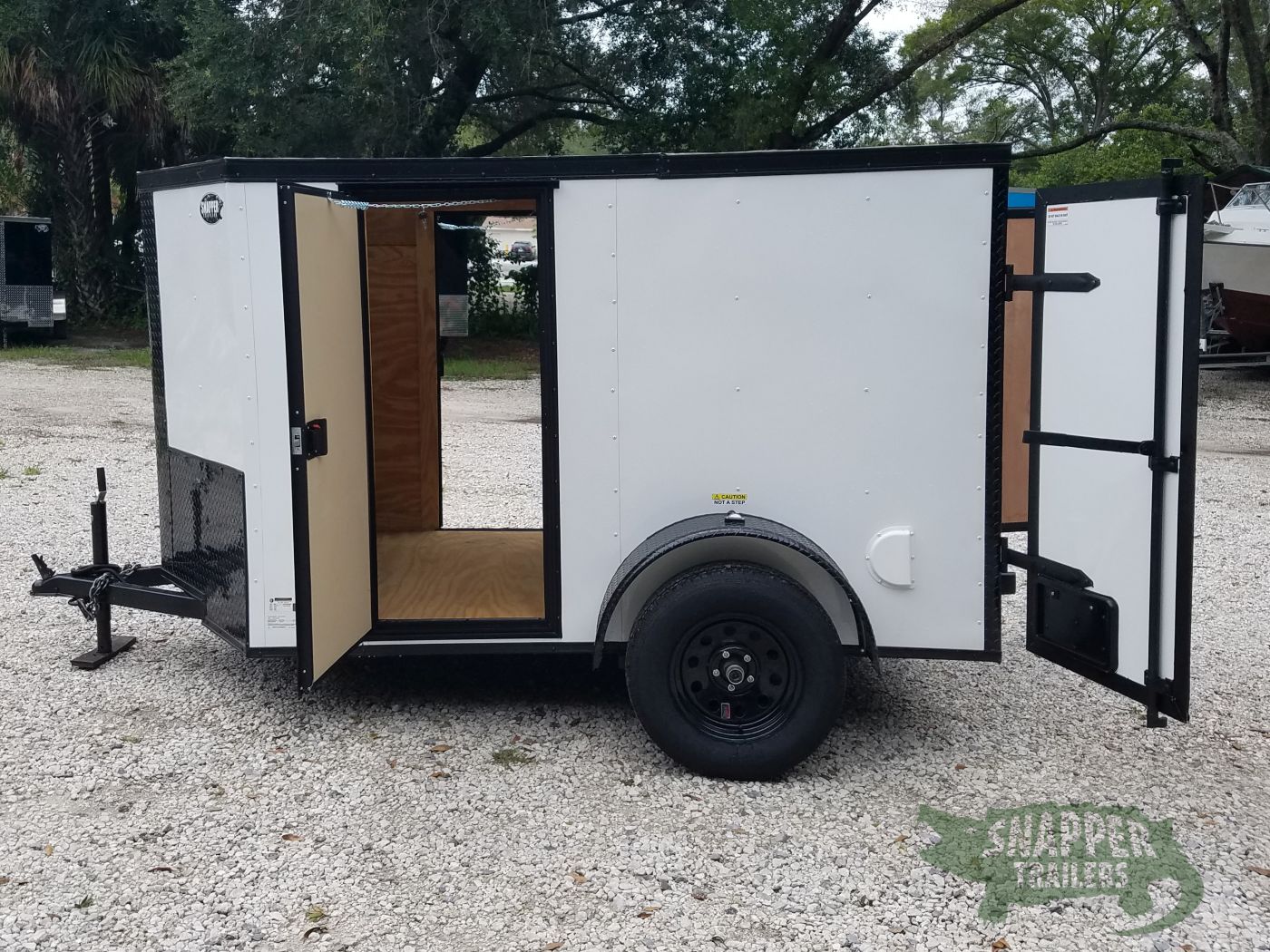 Quality Cargo 5x8 SA Trailer - White, Barn Doors, Blackout Package, Two Side Doors, Side Vents - Image 2