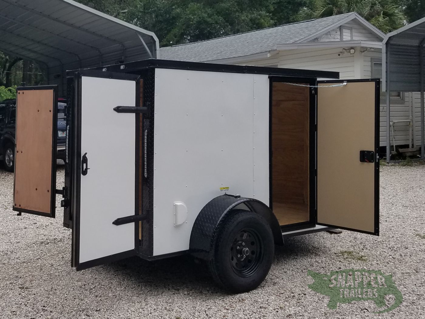 Quality Cargo 5x8 SA Trailer - White, Barn Doors, Blackout Package, Two Side Doors, Side Vents - Image 8