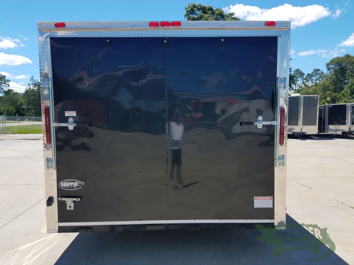 South Georgia Cargo 8.5x20 TA Trailer - Black, Ramp, Rounded V-Nose, Spare Mount with Spare - Image 6