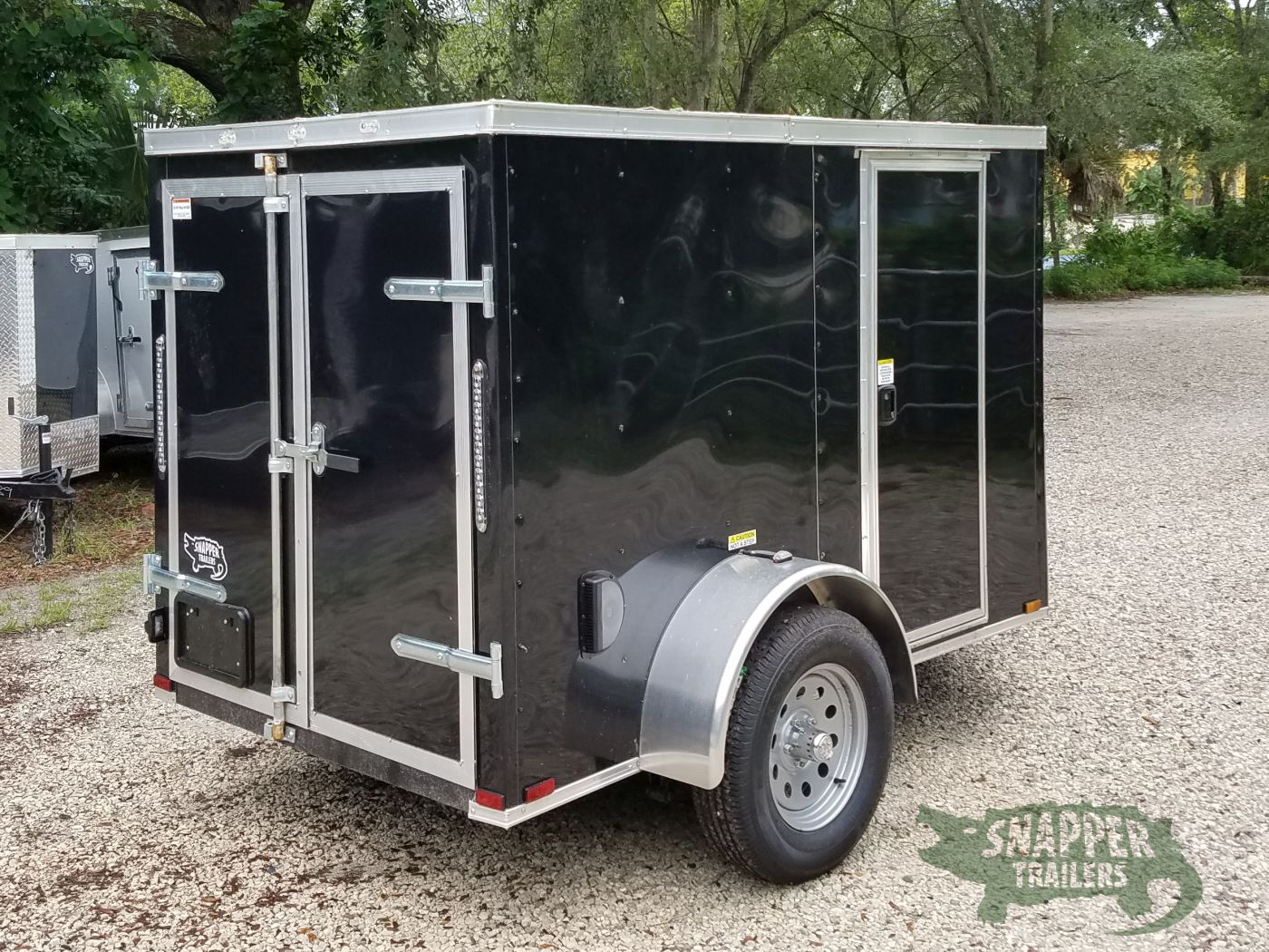 Quality Cargo 5x8 SA Trailer - Black, Barn Doors, Side Door, Side Vents - Image 11