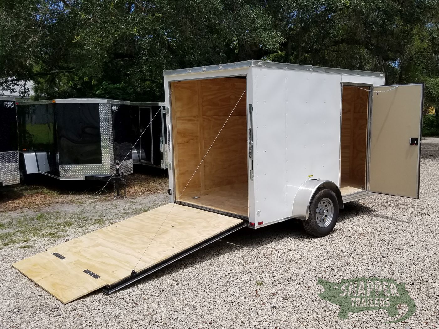 Quality Cargo 6x10 SA Trailer - White, Ramp, Side Door, Extra Height, Window, D-Rings - Image 10