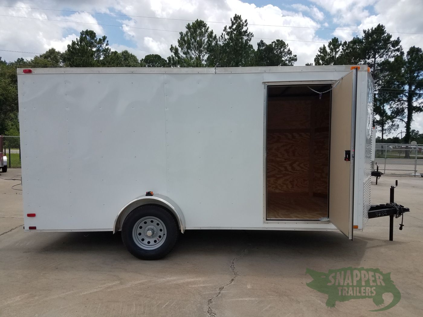 Quality Cargo 7x14 SA Trailer - White, Ramp, Side Door, Brakes, Extra Height - Image 10