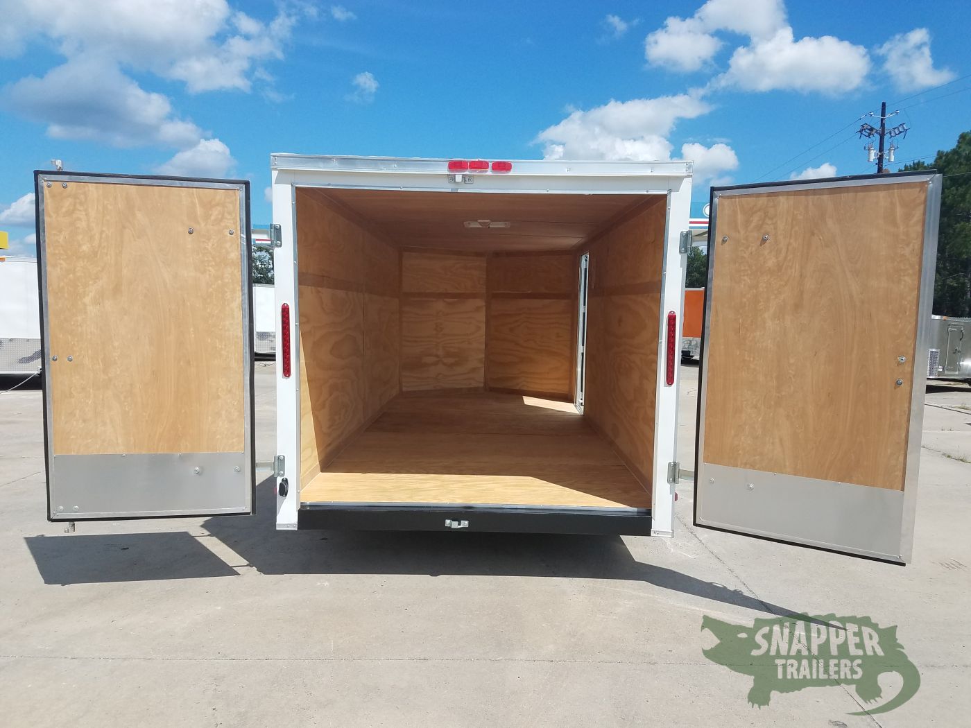 South Georgia Cargo 7x16 TA Trailer - White, Double Barn Doors, Side Door, Luan Ceiling, Insultated Walls and Ceiling - Image 7