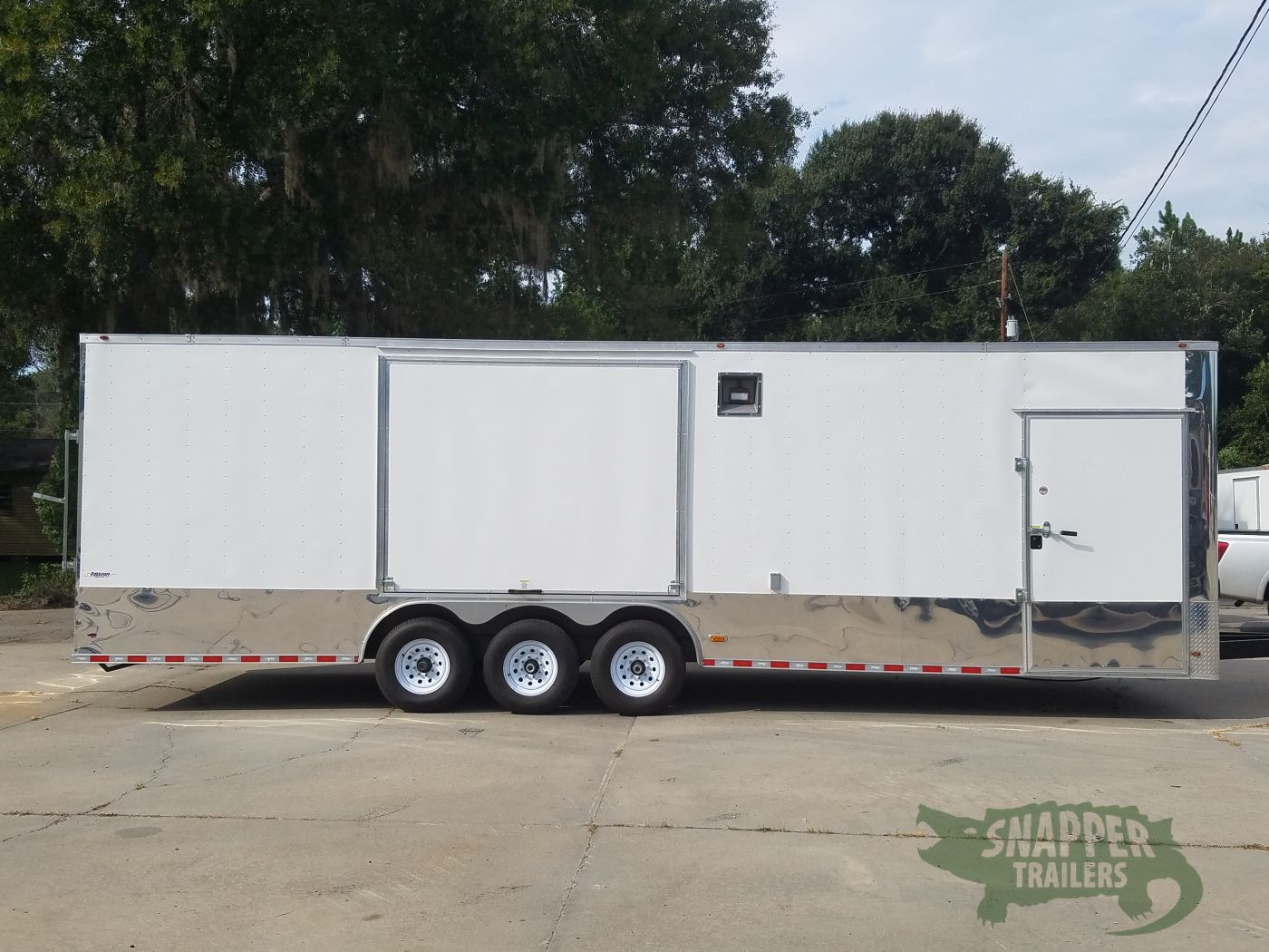 Freedom Trailers 8.5x30 TA Trailer - White, Ramp, Side Door, 5K Axles, D-Rings