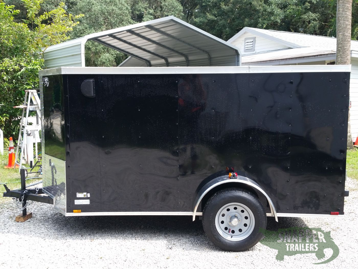 Quality Cargo 5x10 SA Trailer - Black, Ramp, Side Door, Side Vents - Image 4
