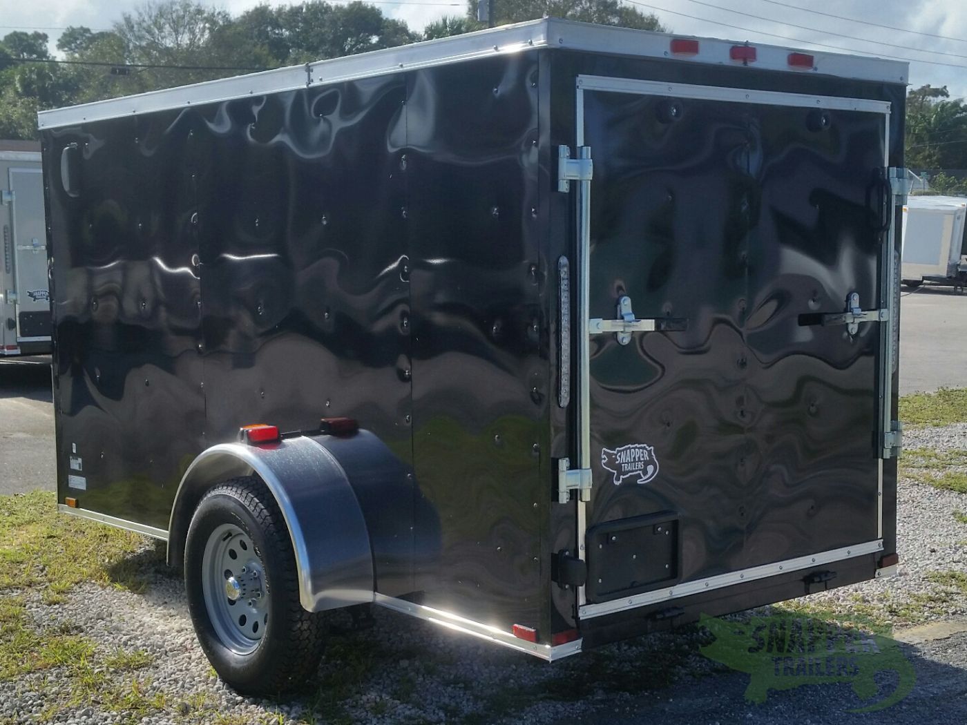 Quality Cargo 5x10 SA Trailer - Black, Ramp, Side Door, Side Vents - Image 6