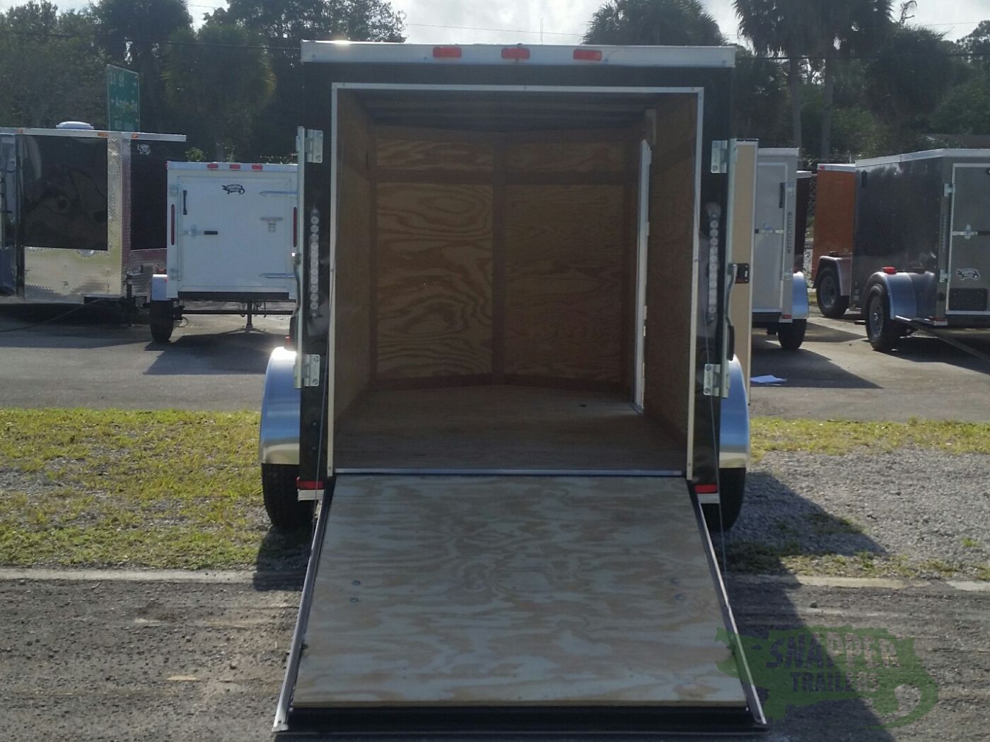 Quality Cargo 5x10 SA Trailer - Black, Ramp, Side Door, Side Vents - Image 7