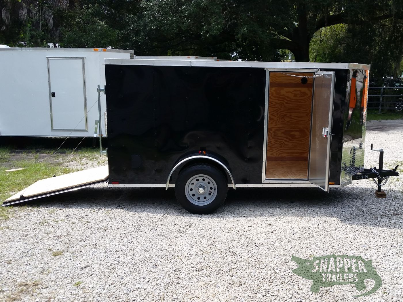 Quality Cargo 5x10 SA Trailer - Black, Ramp, Side Door, Side Vents - Image 11