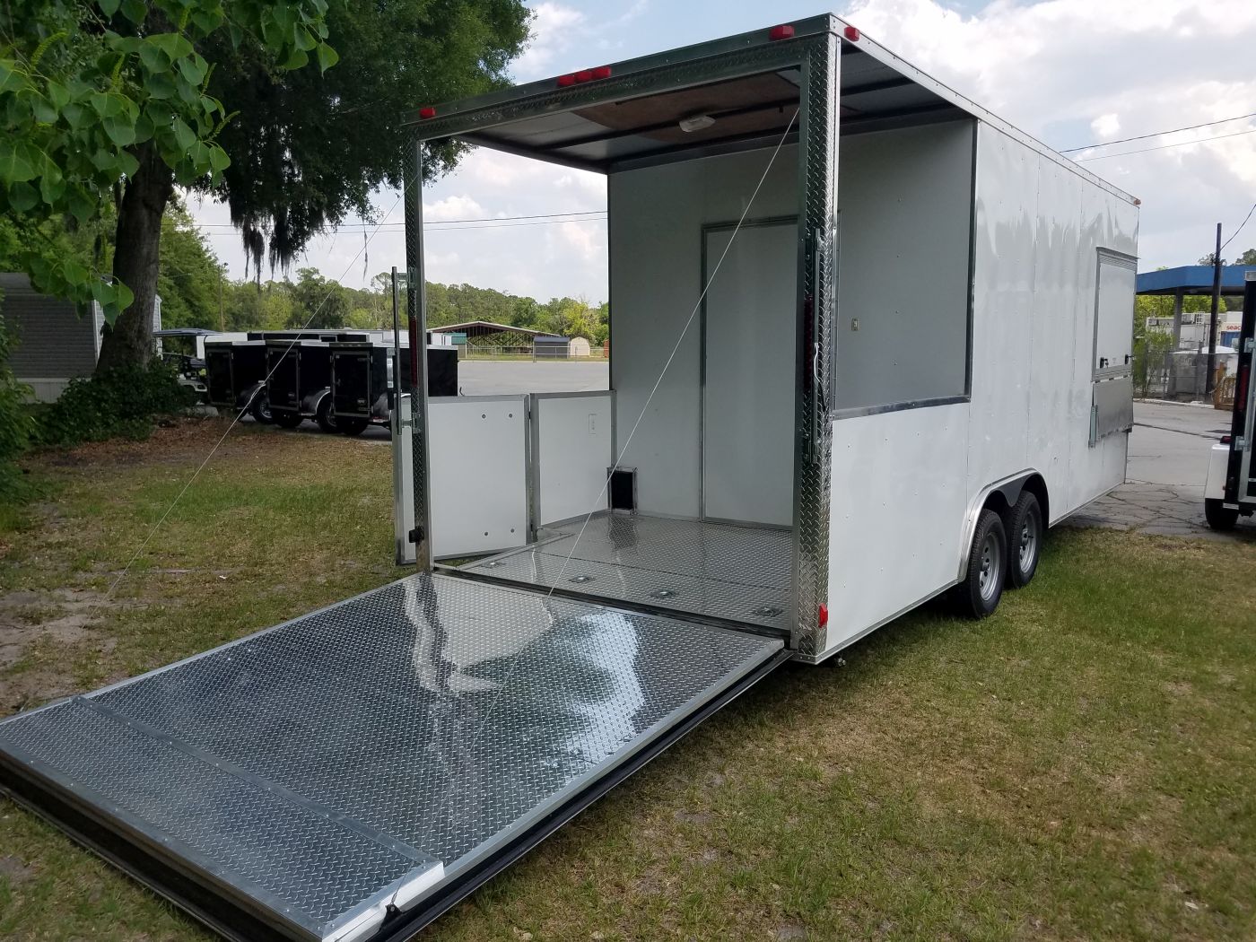 BS 8.5x22TA2L Wh R RV Options 23625 Rear Right Open