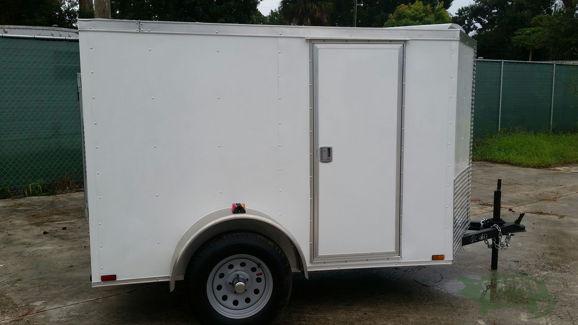 Quality Cargo 5x8 SA Trailer - White, Ramp, Side Door, Roof Vent