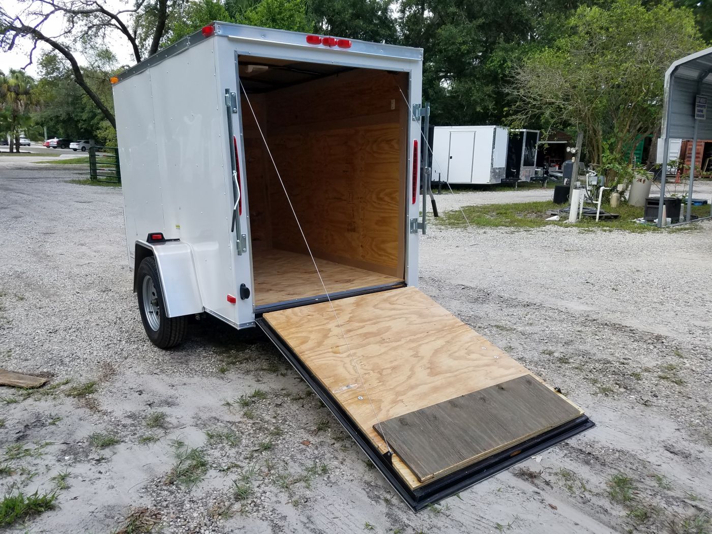 South Georgia Cargo 5x8 SA Trailer - White, Ramp - Image 5