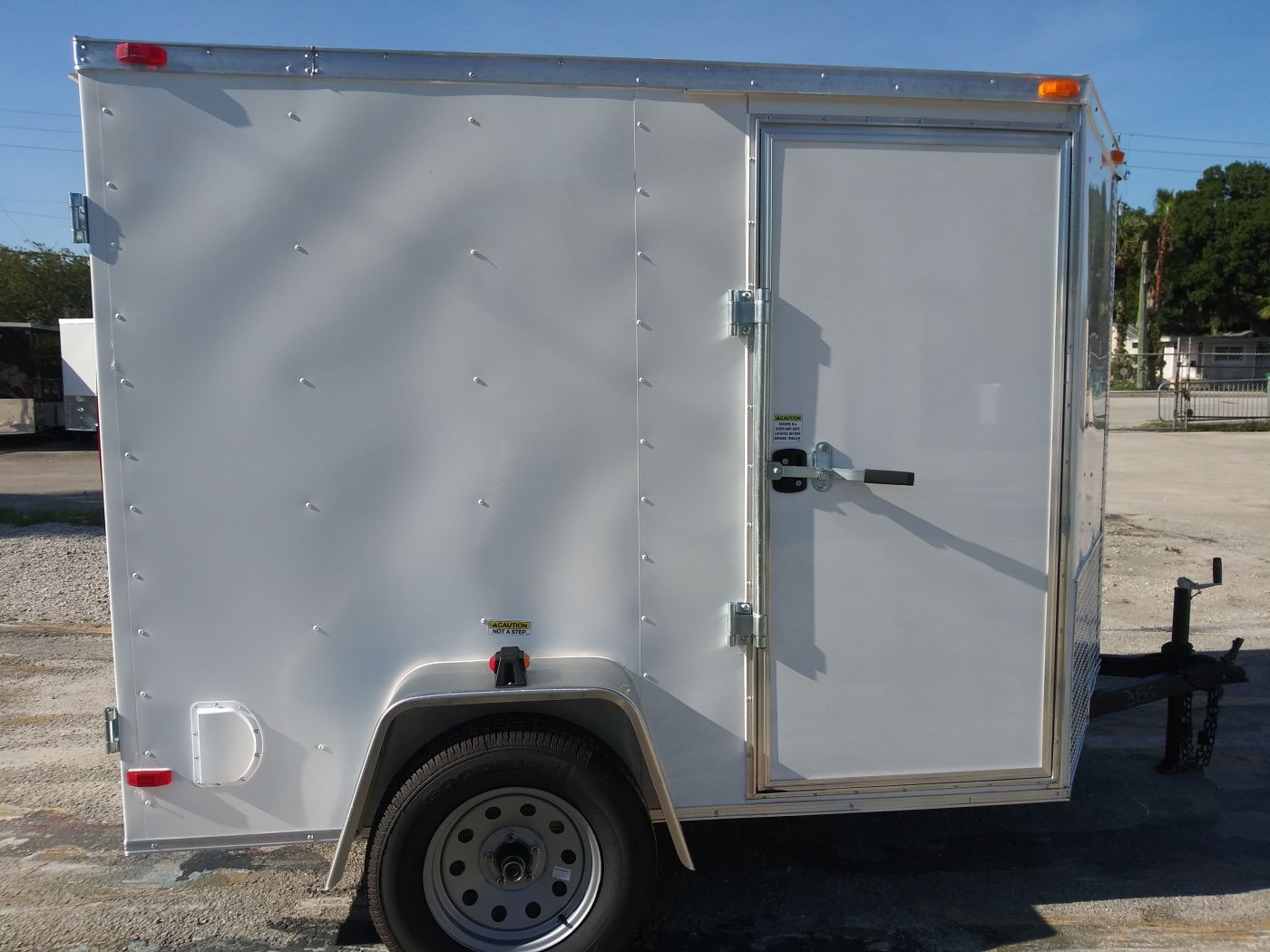 South Georgia Cargo 6x8 SA Trailer - White, Double Barn Doors, Side Door