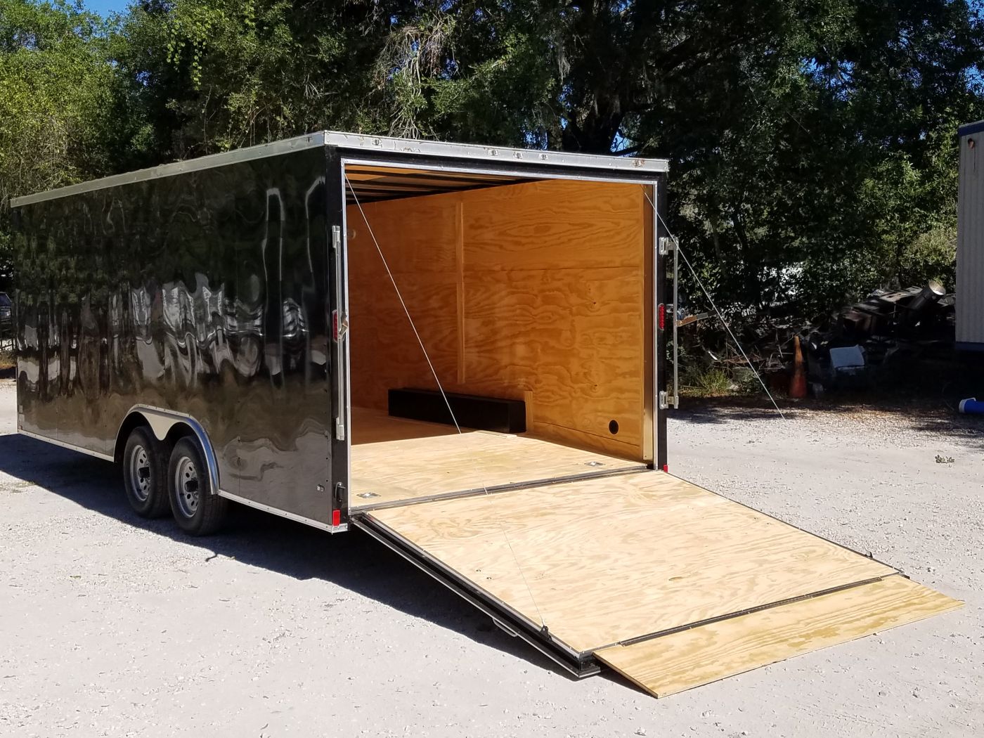 Diamond Cargo 8.5x20 TA Trailer - Black, Ramp, Side Door, D-Rings - Image 2