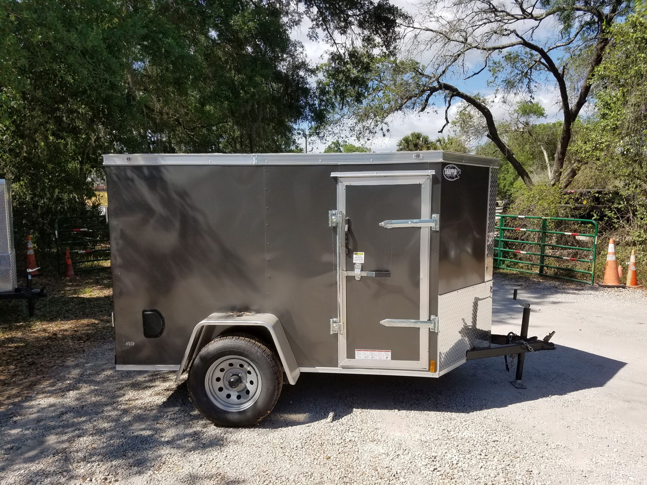 Diamond Cargo 5x8 SA Trailer - Charcoal Gray, Ramp, Side Door - Image 3